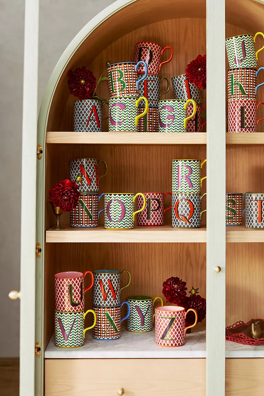 Anthropologie Parker Monogramm Tasse